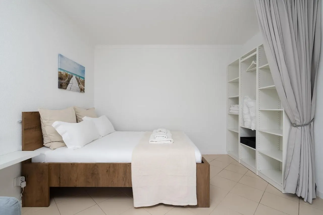 דירה Sunny Studio W/ Balcony In Portimao By Lovelystay